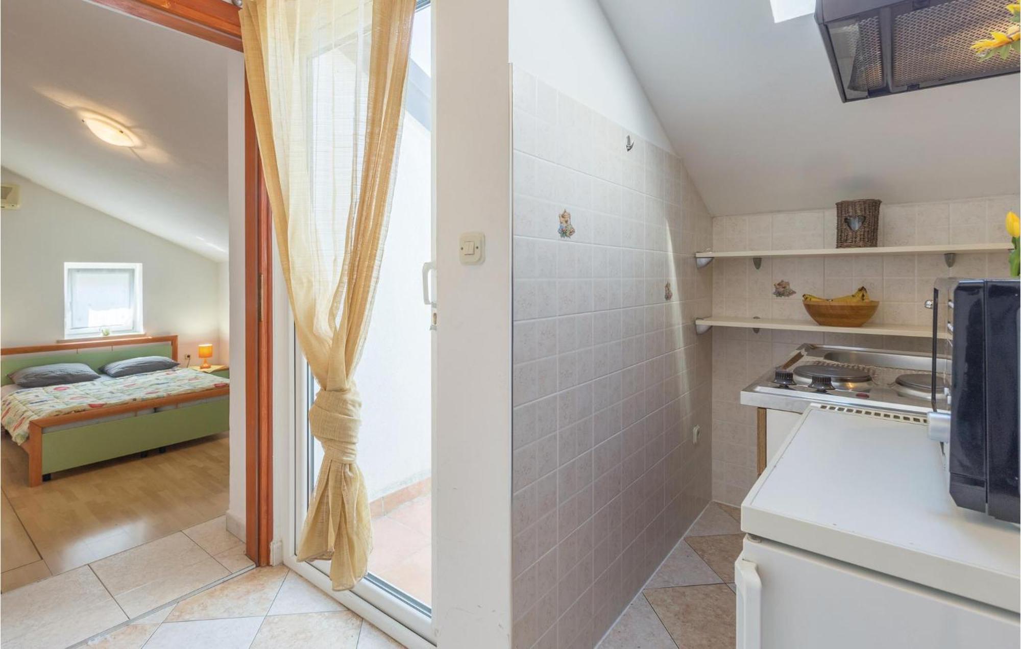 Apartment Cozy In With Wifi Poreč